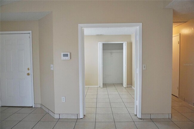 Building Photo - 817 Whisper Lake Ct