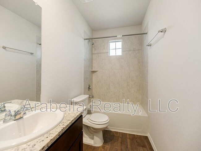 Building Photo - 6510 Vivaldi Isle