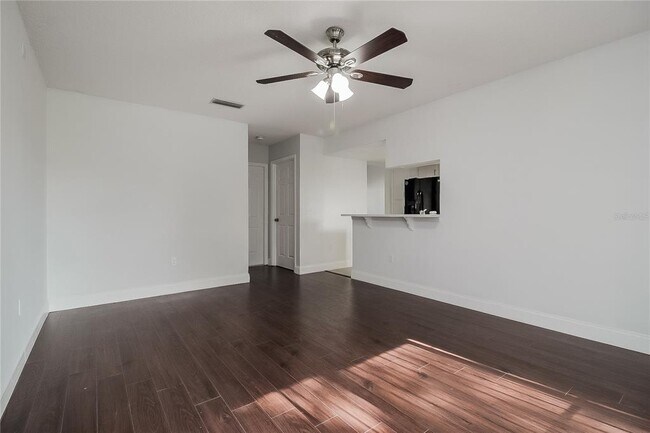 Building Photo - 1600 Taylorwood Dr