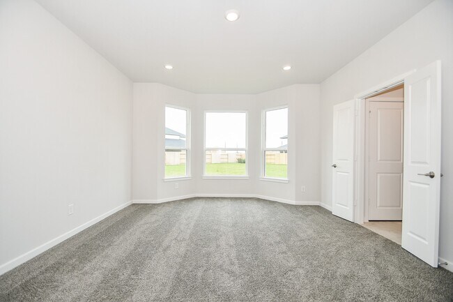 Building Photo - 21835 Erskine Peaks Pl