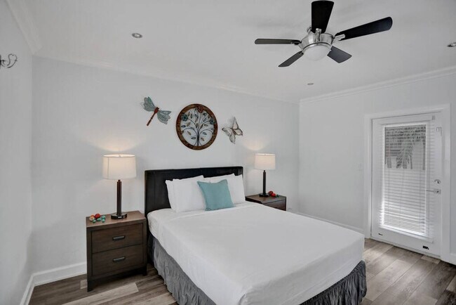 Building Photo - 37 Hendricks Isle