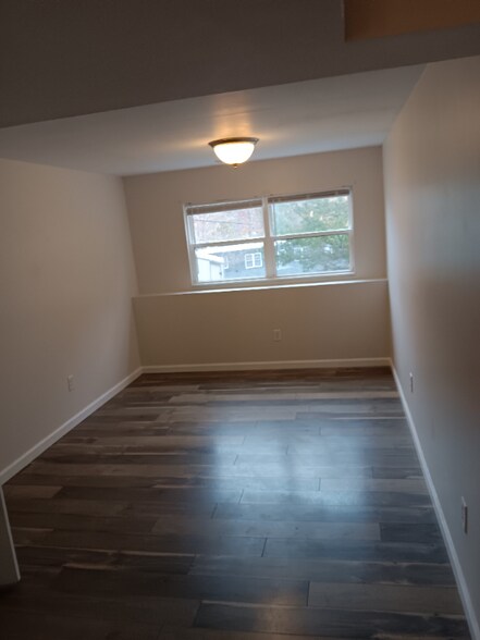 Building Photo - 5520 Carla Dr