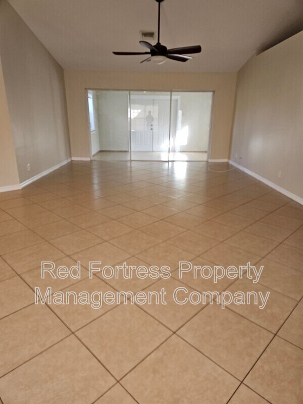 Building Photo - 2604 45th St SW