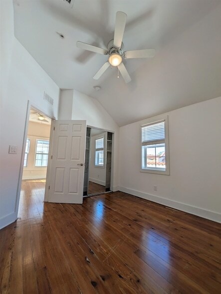 Building Photo - 11 Aviles St