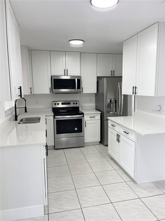 Building Photo - 5330 Hondo Way