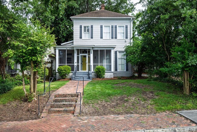 Primary Photo - Downtown home walking distance to Mercer L...