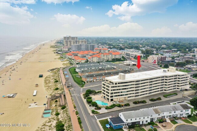 Building Photo - 525 Ocean Blvd