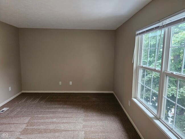 Building Photo - 7043 Gavin Dr