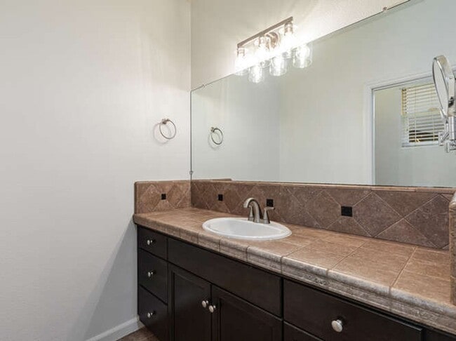 Building Photo - Great Harlan Ranch Home! Don't miss out!