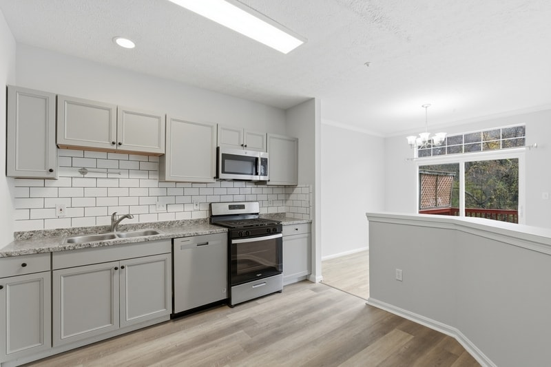 Building Photo - 5905 Grenfell Loop