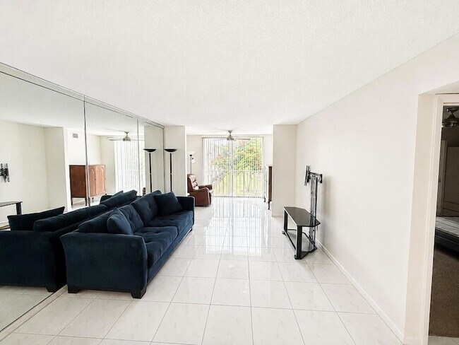 Building Photo - 14307 Bedford Dr