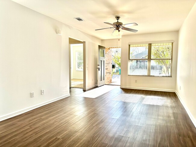 Building Photo - Home for rent in Moundville! View with 48 ...
