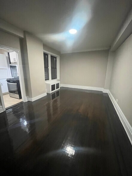 Building Photo - 157 S Harrison St