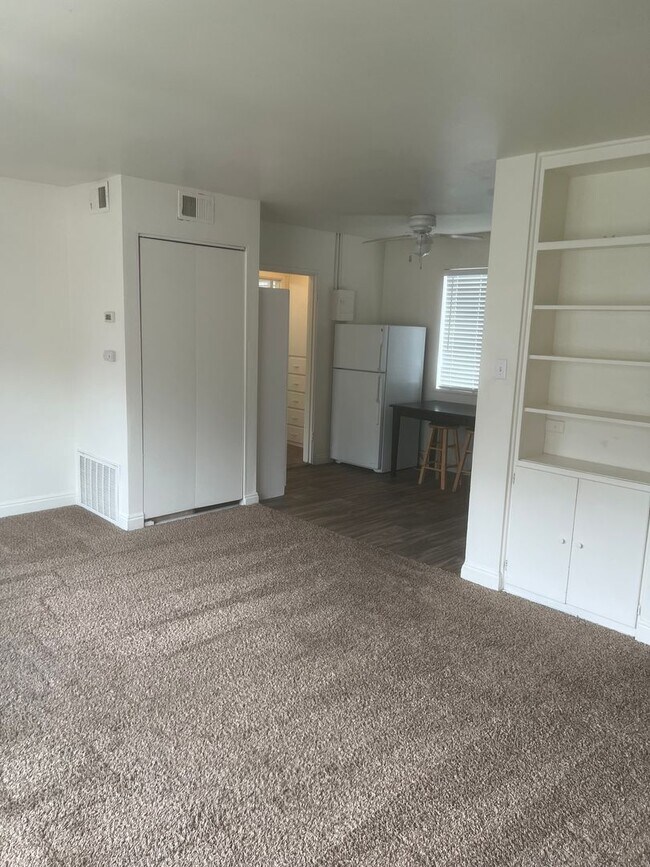 Building Photo - Available NOW !  $1095
