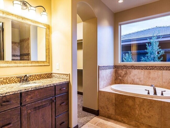 Building Photo - Tenaya Sands Dream Home.