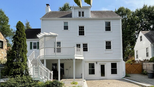 Building Photo - 4107 Aspen St