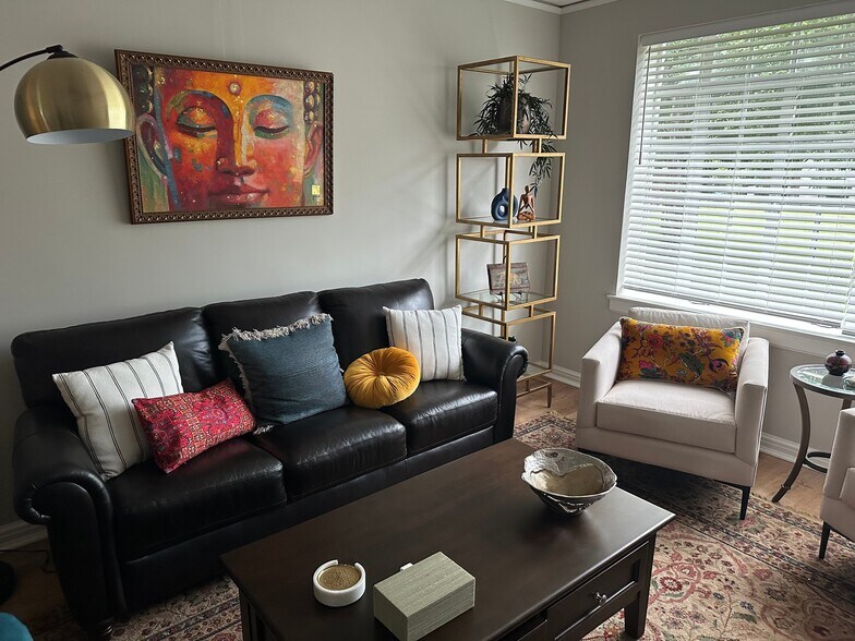 Building Photo - 1700 N Elm St