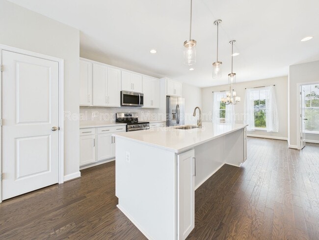 Building Photo - 3483 Monterey Dr