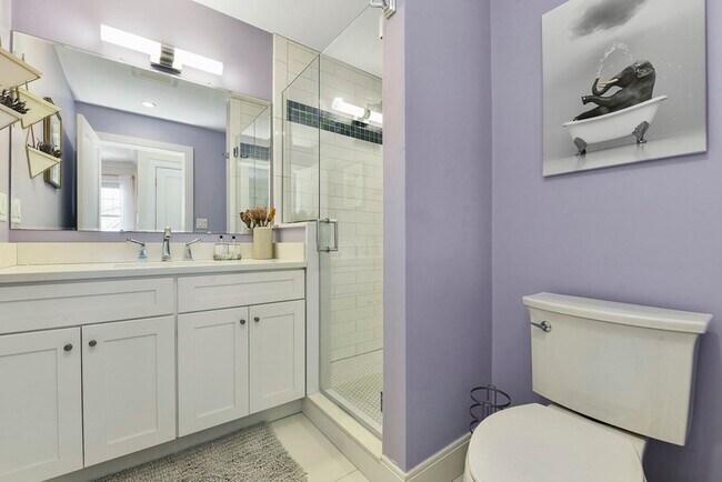 Building Photo - 224 M St