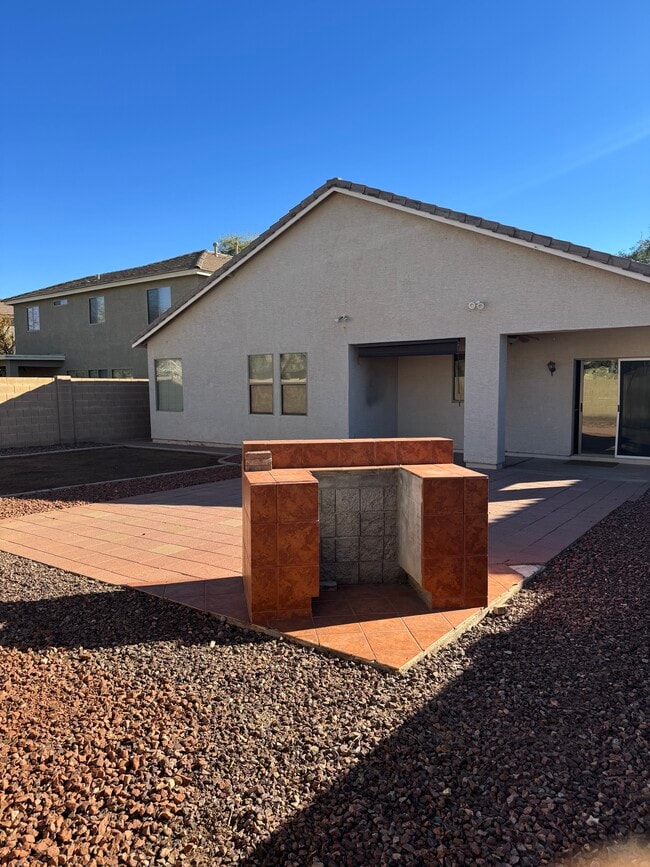 Building Photo - 8712 W Hammond Ln