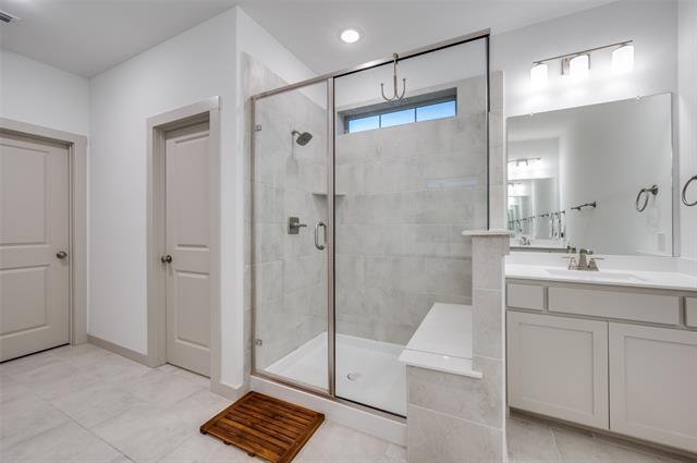 Building Photo - 550 Cobblestone Ln