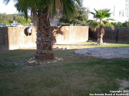 Building Photo - 9407 Hacienda Acres