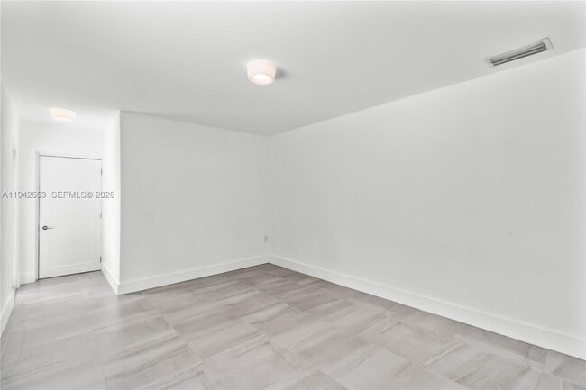 Building Photo - 3855 SW 1st St