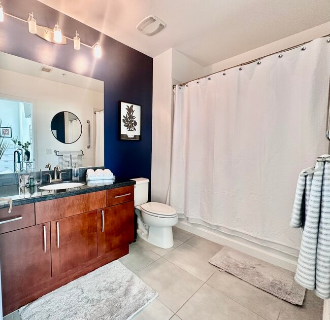 Building Photo - 300 S Australian Ave