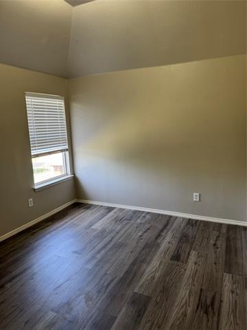 Building Photo - 1621 Falcon Dr