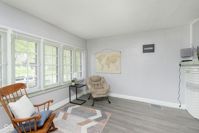 Building Photo - 4237 Graceland Ave