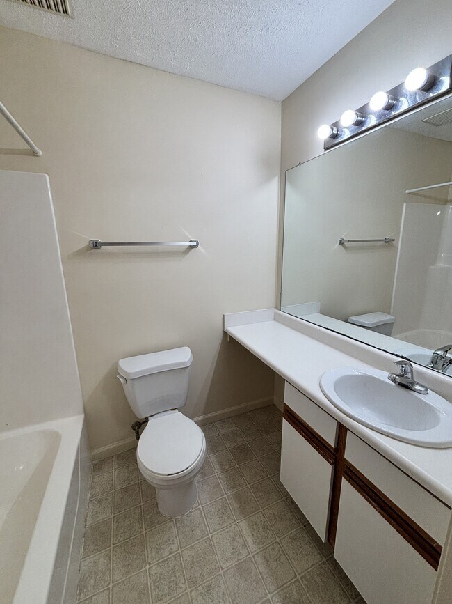 Building Photo - 1101 University Commons Dr