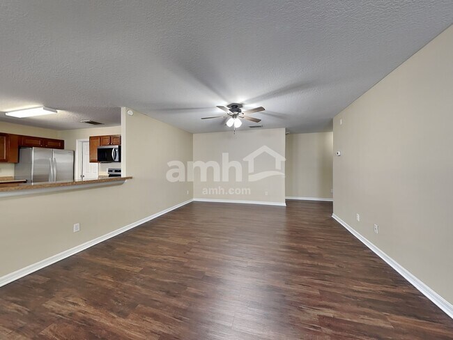 Building Photo - 2340 Norwood Pl