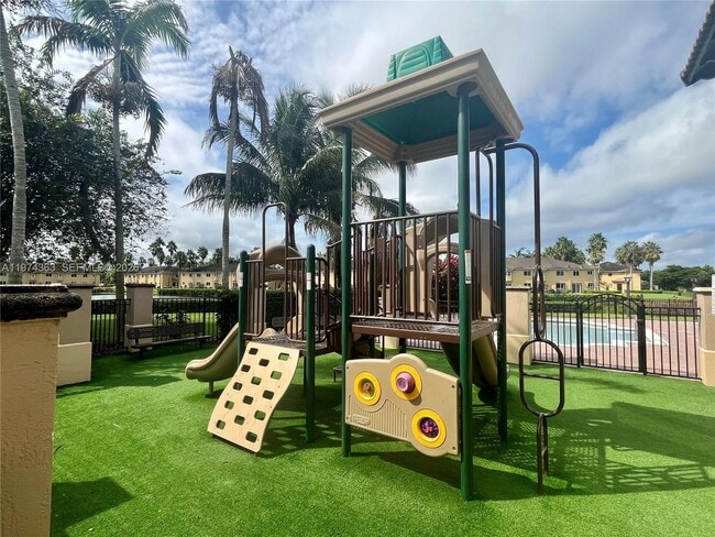 Building Photo - 930 NE 33rd Terrace