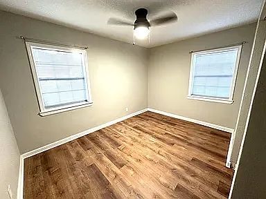 Building Photo - 4028 Loys Dr