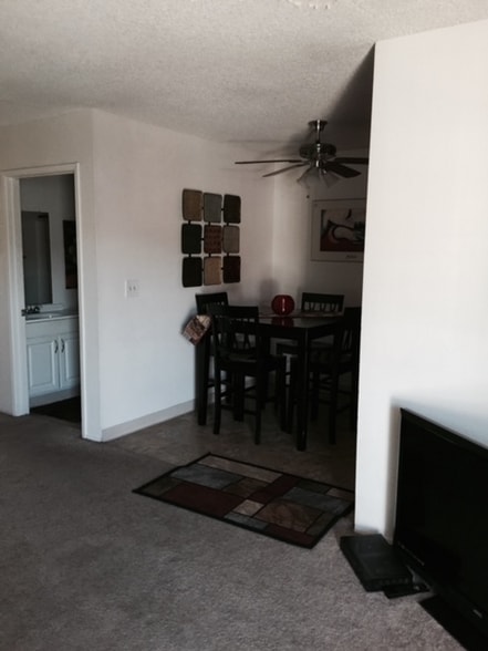 Building Photo - 355 Emerald Ave