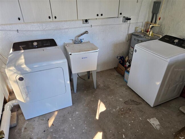 Building Photo - 101 W Lemon St