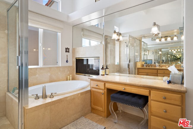 Building Photo - 6450 Lunita Rd