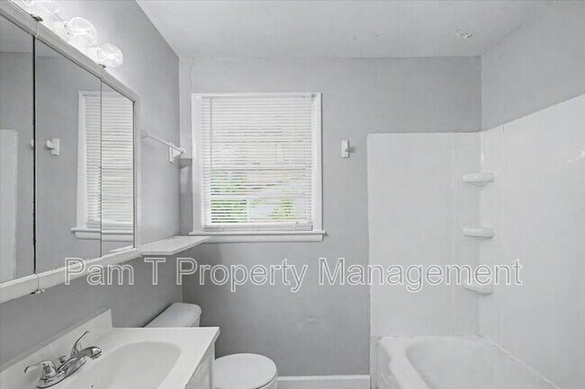 Building Photo - 2619 Livingston Ave