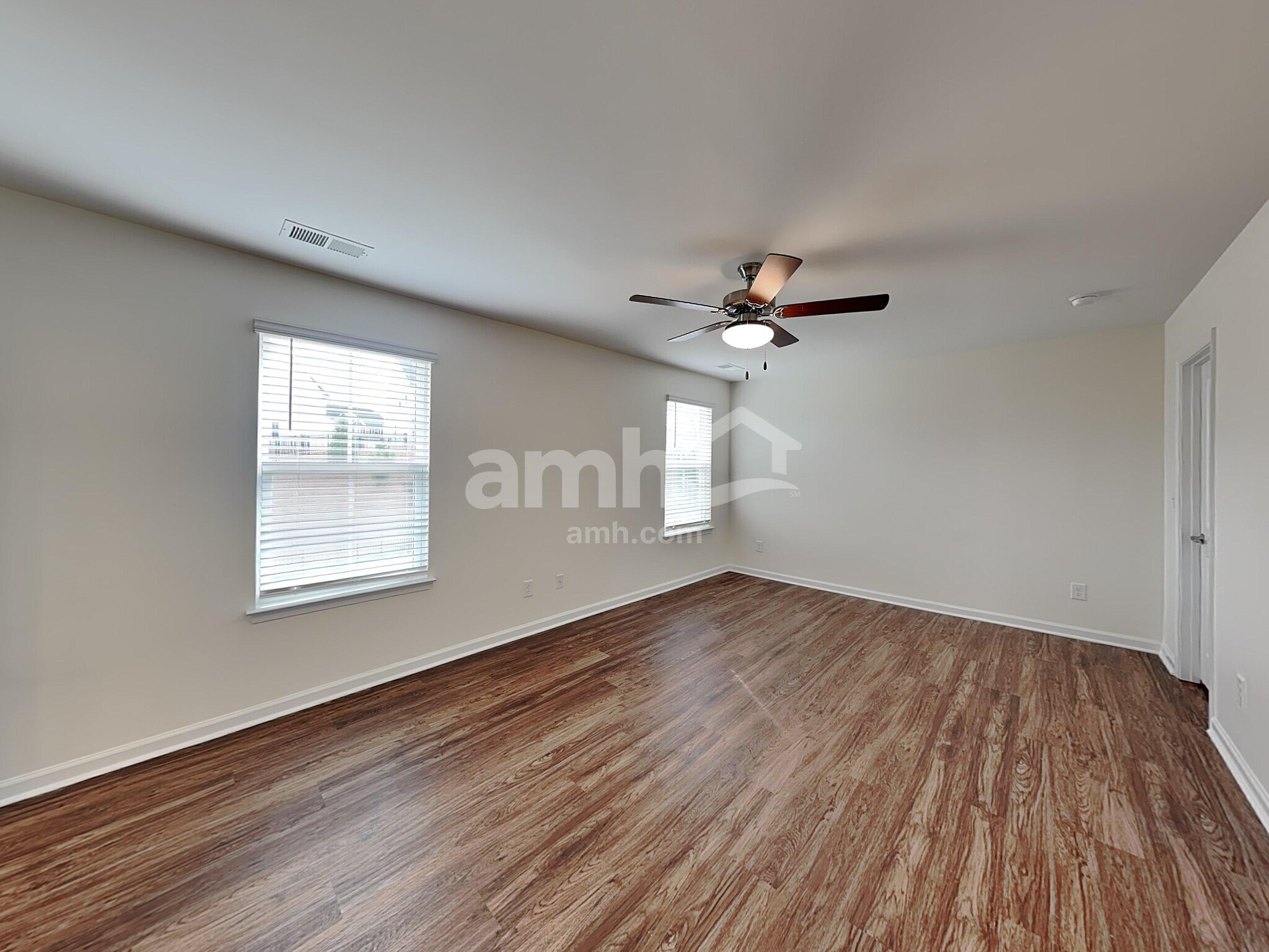 Building Photo - 648 Hamilton Park Dr