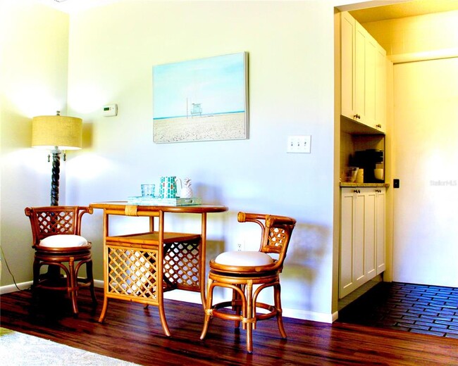Building Photo - 3505 Longmeadow-