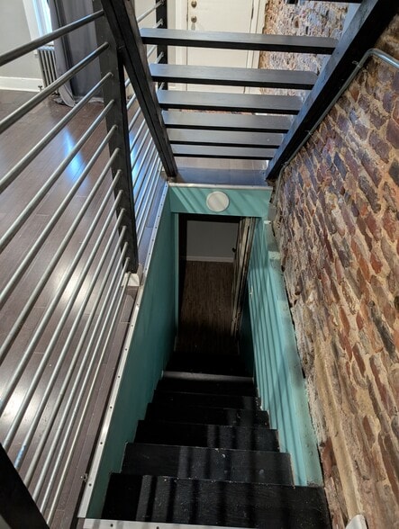 Building Photo - 3415 Pleasant Pl