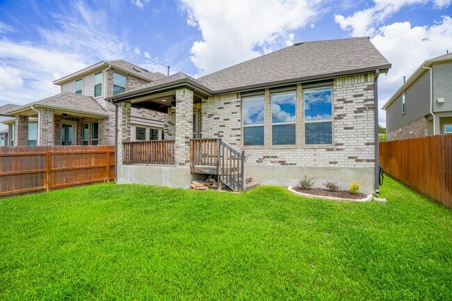 Building Photo - 8009 Copper Prairie Bend