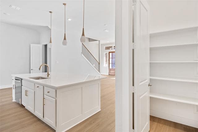 Building Photo - 4436 Burge Ave