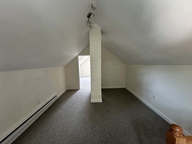 Building Photo - 128 Grove Pl