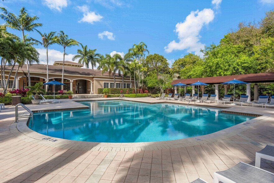 The Cove at Boynton Beach Apartments 100 New Lake Dr Boynton Beach FL