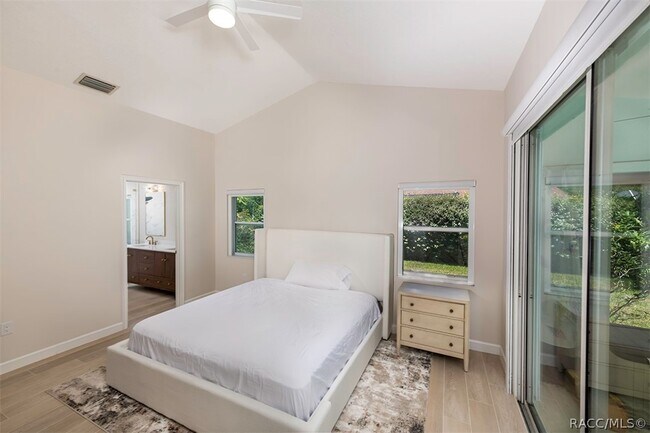 Building Photo - 1105 N Chance Way