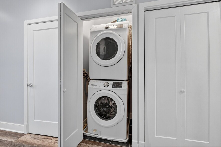 Building Photo - 1274 Simms Pl NE
