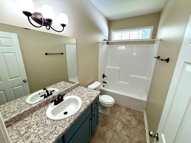 Building Photo - FOR RENT in Enterprise, AL!!