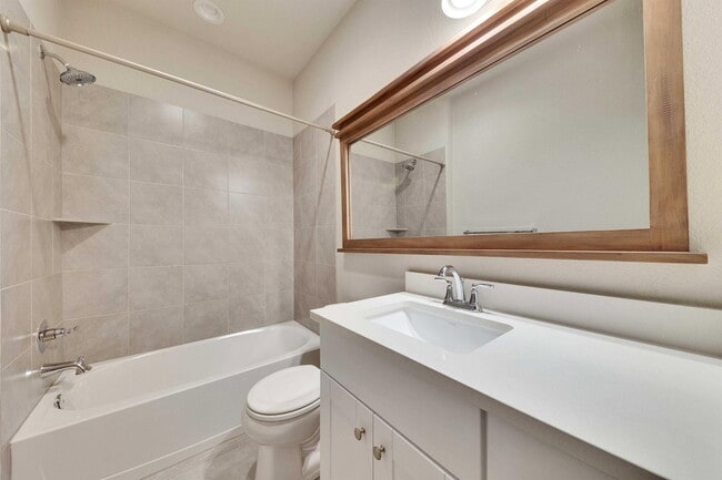 Building Photo - 12121 Cimaizon Dr