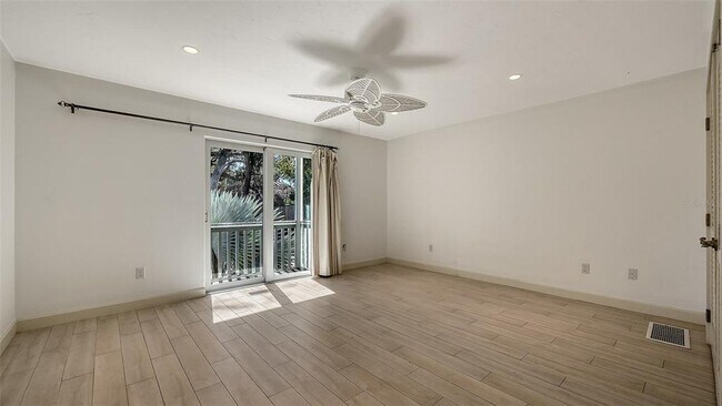 Building Photo - 5310 Hidden Harbor Rd